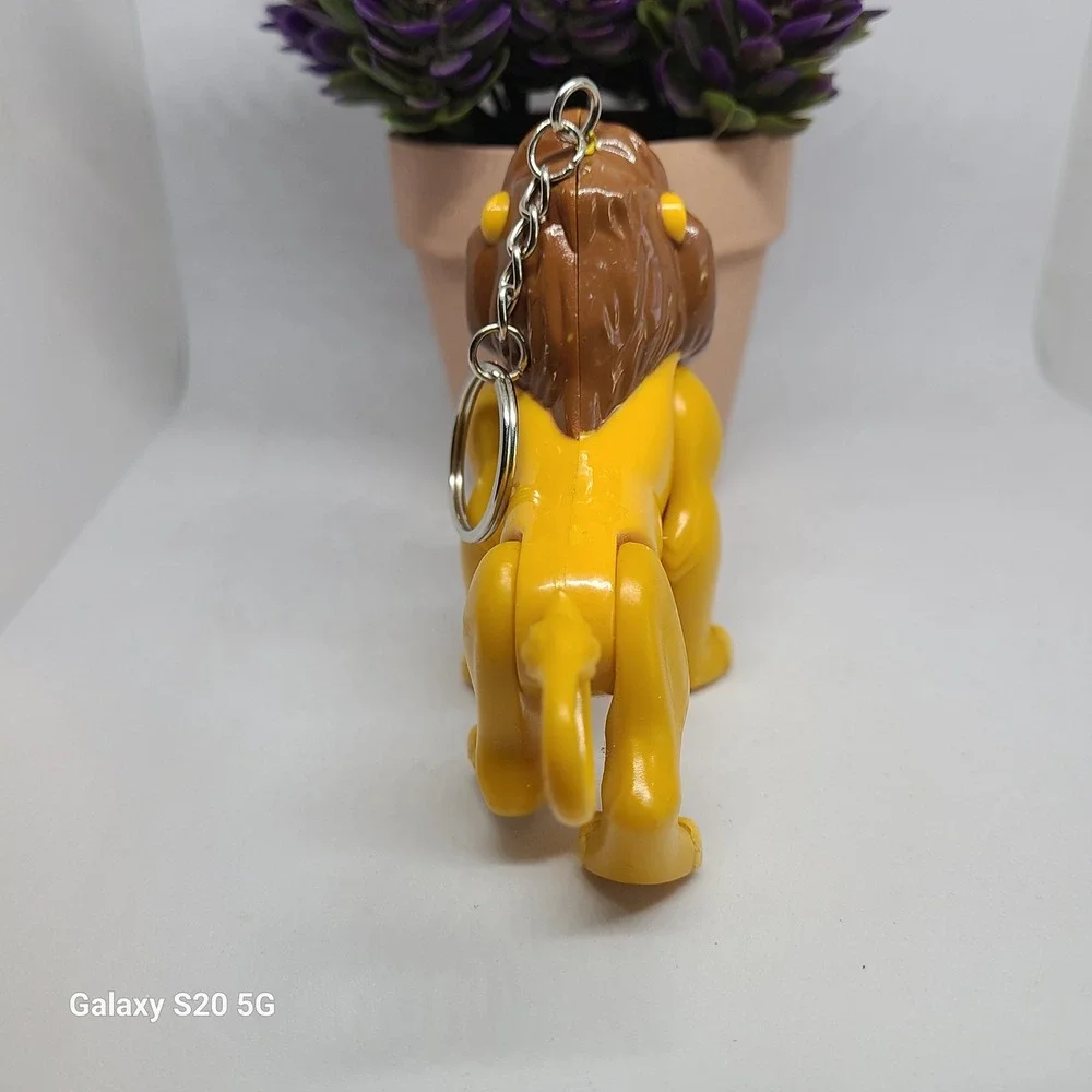 Burger King Corp Lion King Simba Keychain Toy Collectible Pre-Owned Unisex Gifts